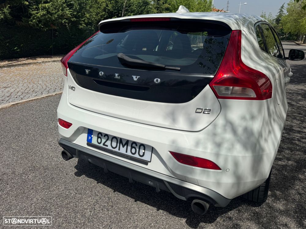 Volvo V40 1.6 D2 R-Design Momentum - 5