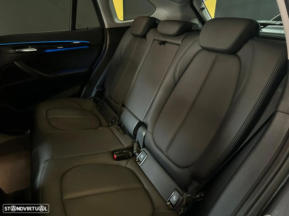 BMW X1 25 e xDrive xLine - 24