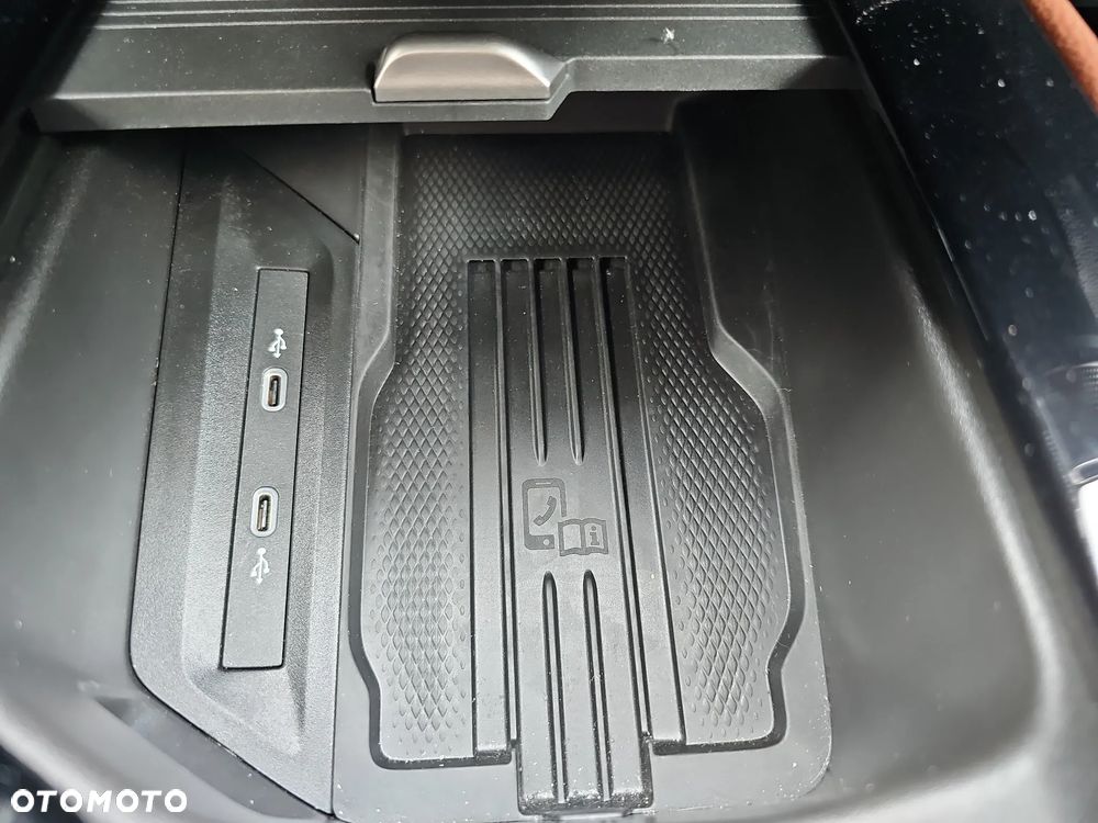 Skoda Superb 2.0 TDI SCR 4x4 Selection DSG - 20