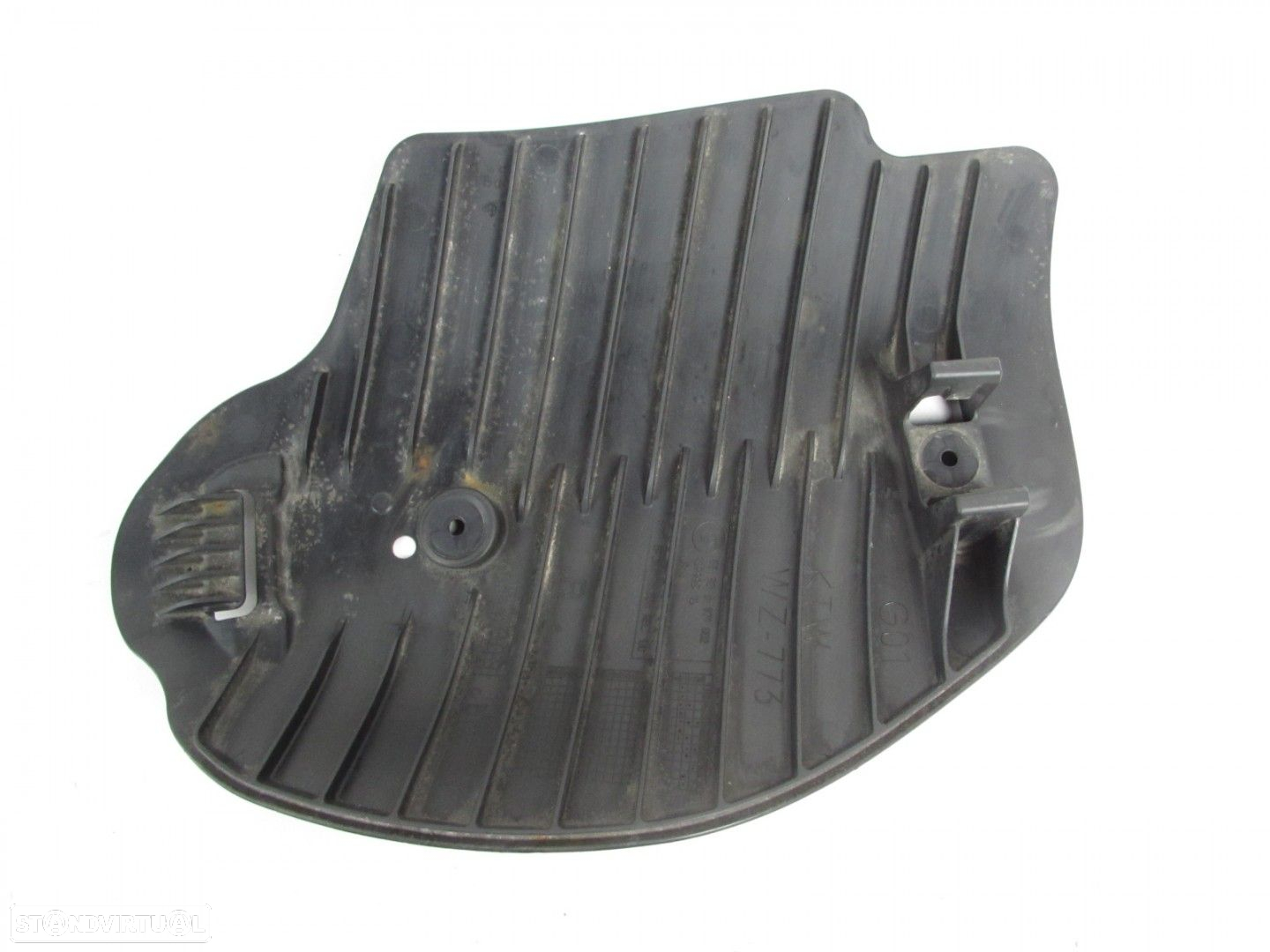 PROTECÇÃO/ RESGUARDO  - Braço Direito/Trás Seminovo/ Original BMW X3 (G01)/BMW X... - 2