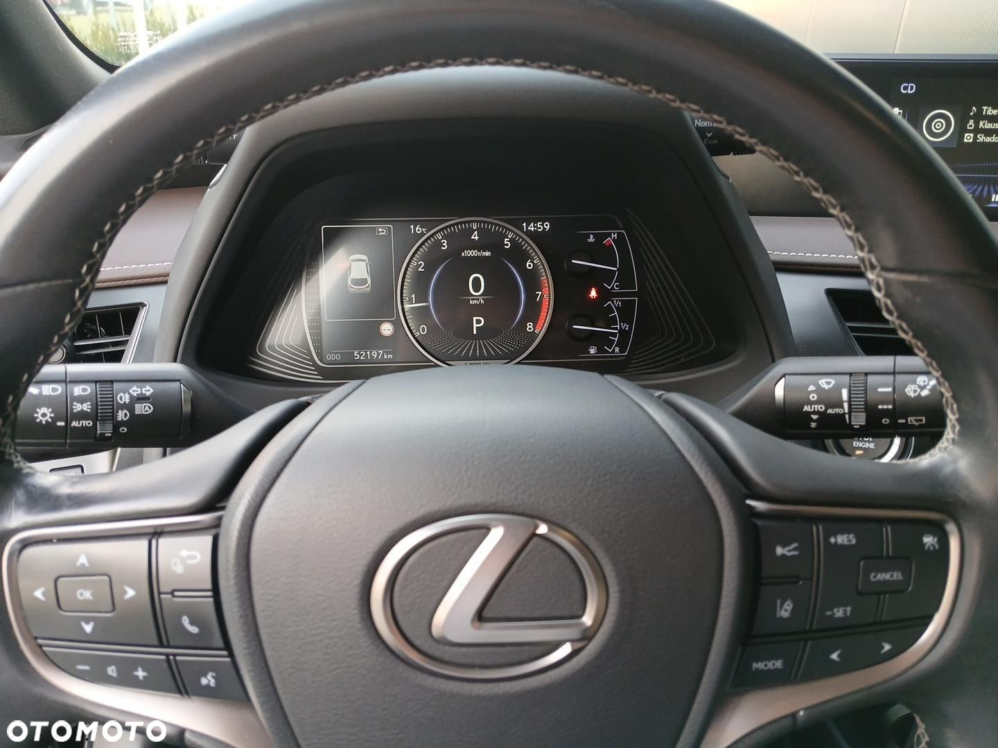 Lexus UX - 16