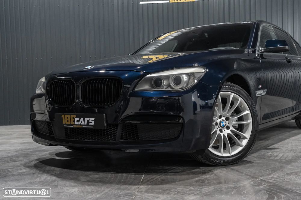 BMW 740 d Pack M - 36