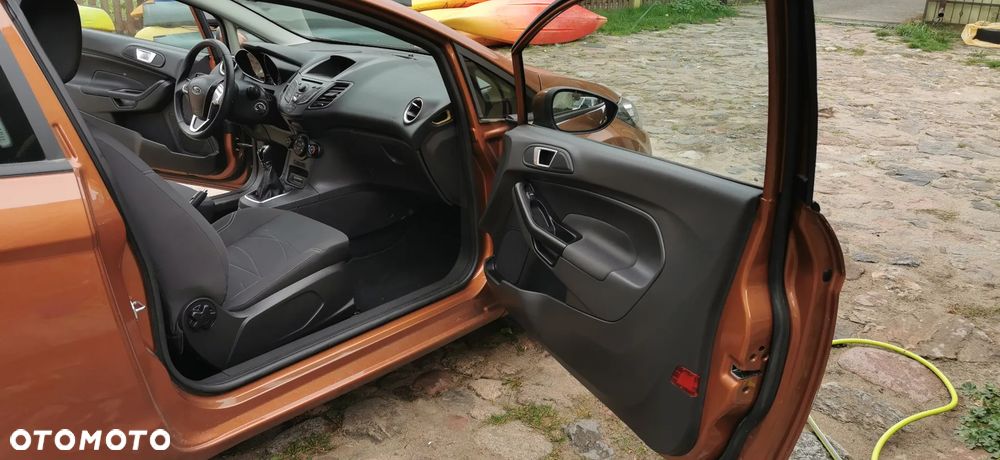 Ford Fiesta - 16