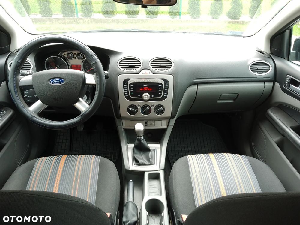 Ford Focus - 12