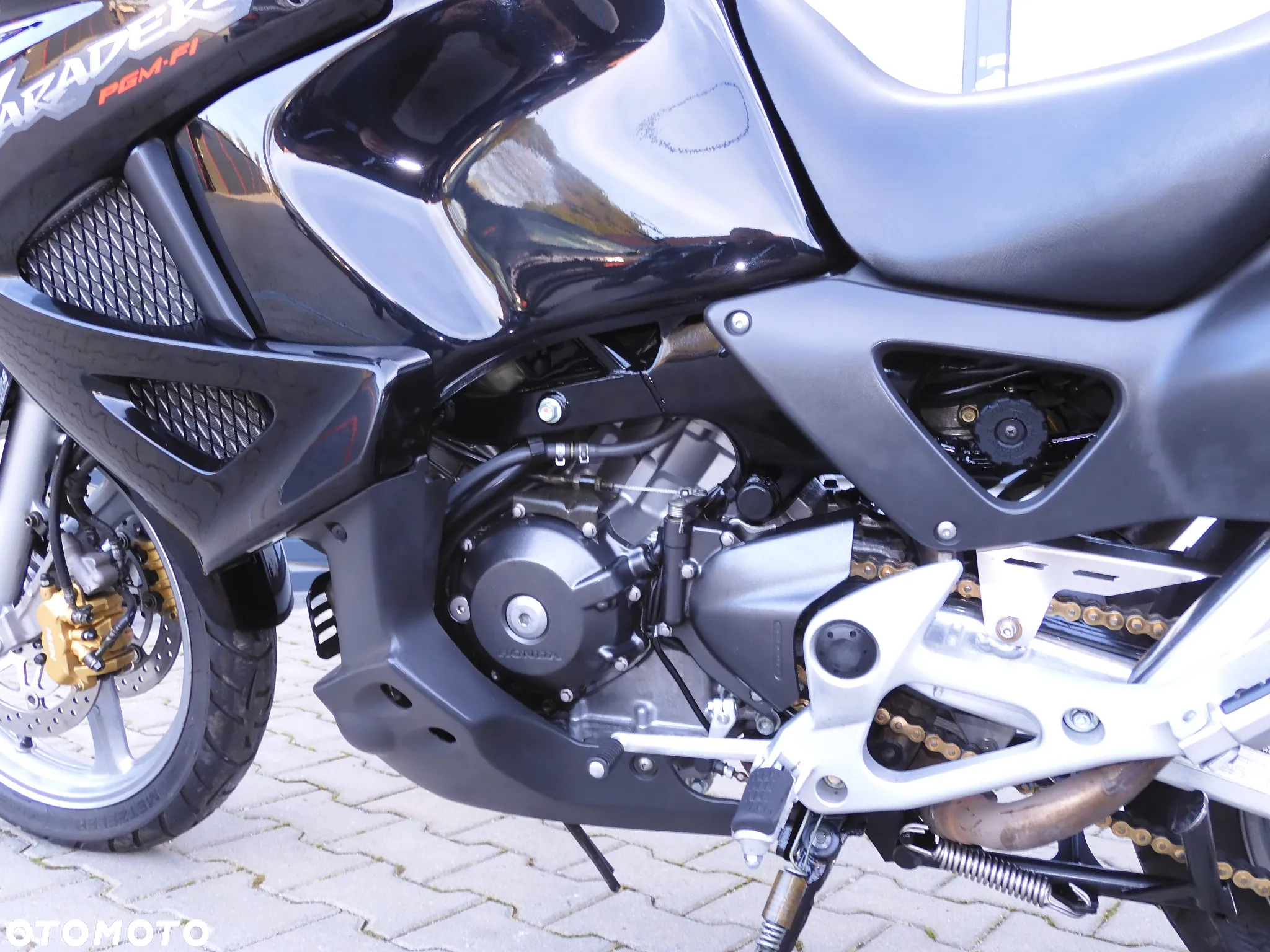 Honda XL - 23