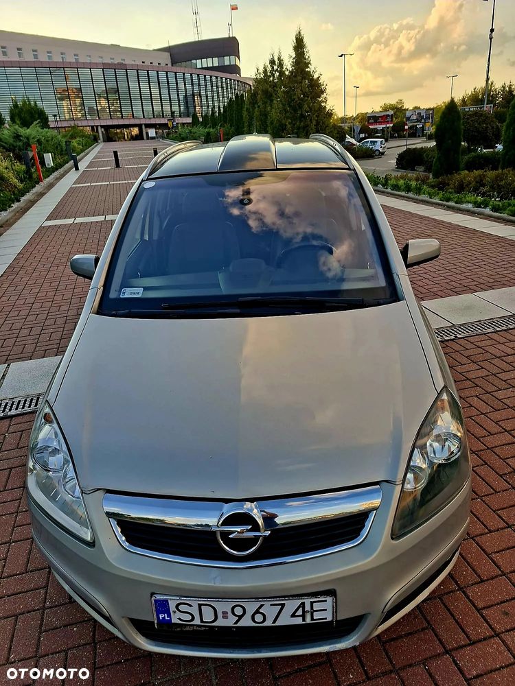 Opel Zafira 1.8 Cosmo - 4