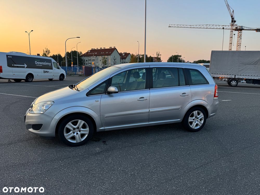 Opel Zafira - 3