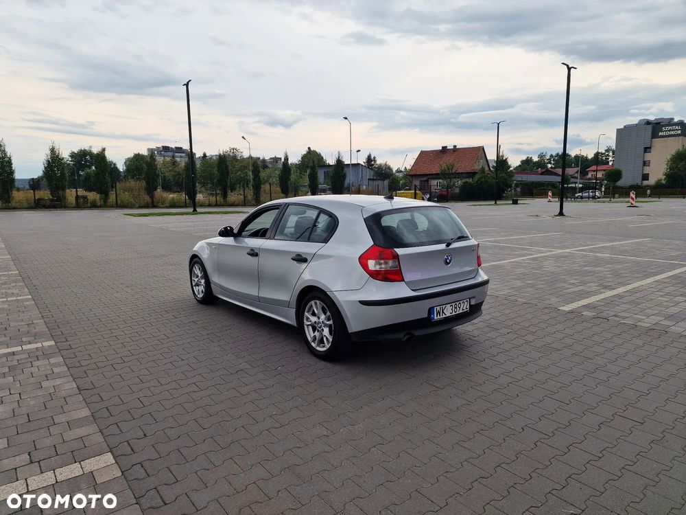 BMW Seria 1 116i - 9