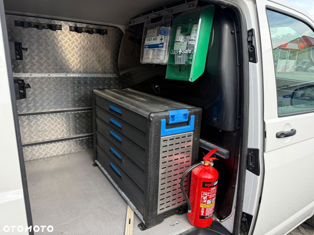 Volkswagen Transporter - 30
