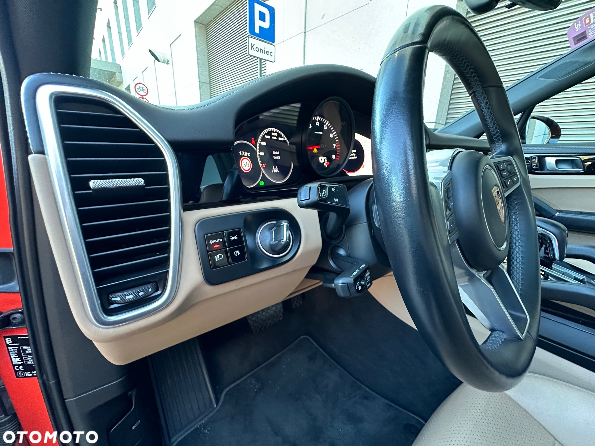 Porsche Cayenne Coupe Platinum Edition - 7