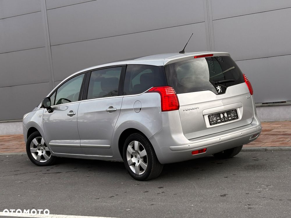 Peugeot 5008 HDI FAP 150 Family Plus - 4