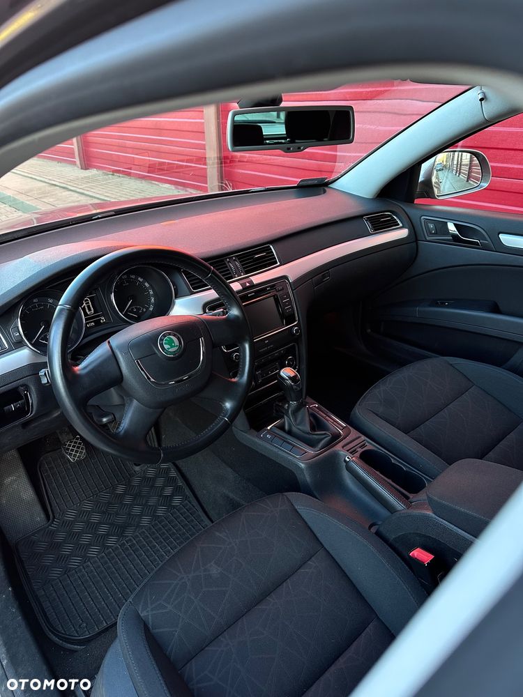 Skoda Superb 1.8 TSI Family - 12