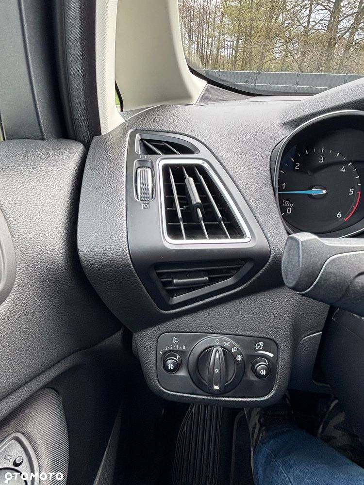 Ford C-MAX 1.5 TDCi Start-Stop-System Titanium - 17