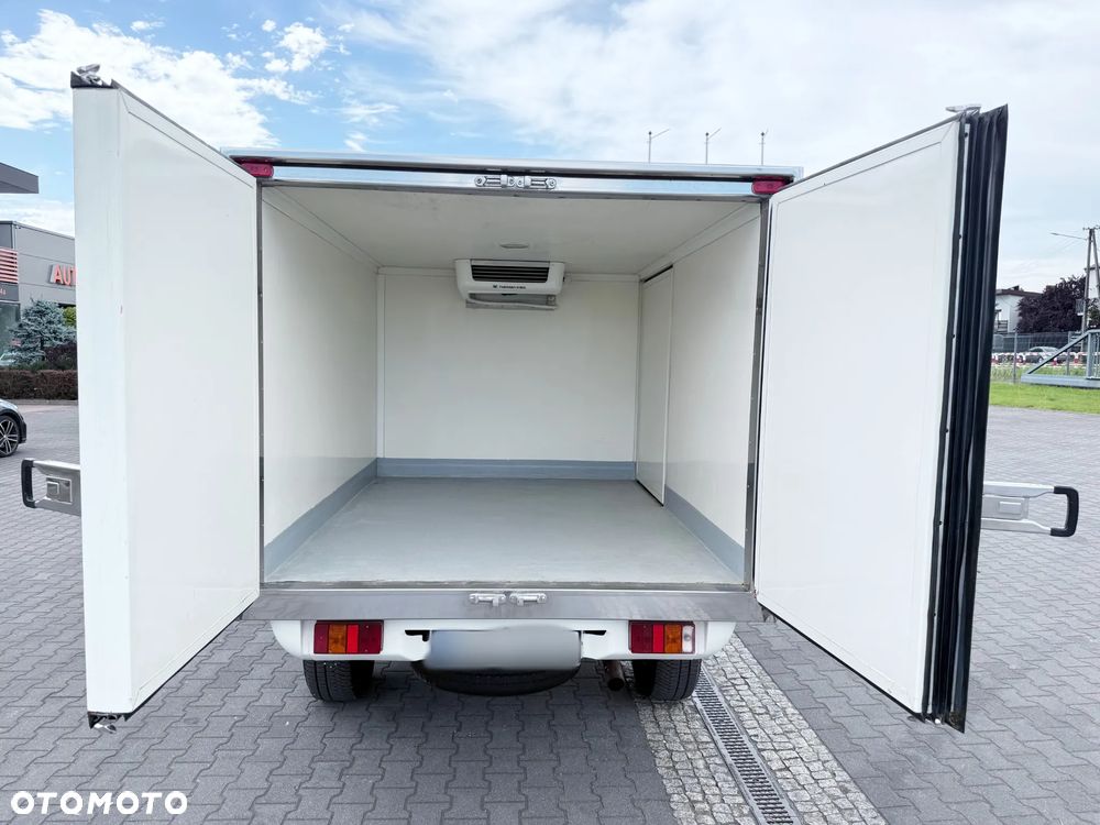 Isuzu Satellite 4X4 Kontener Chłodnia/Mroźnia + 230V ThermoKing - 16