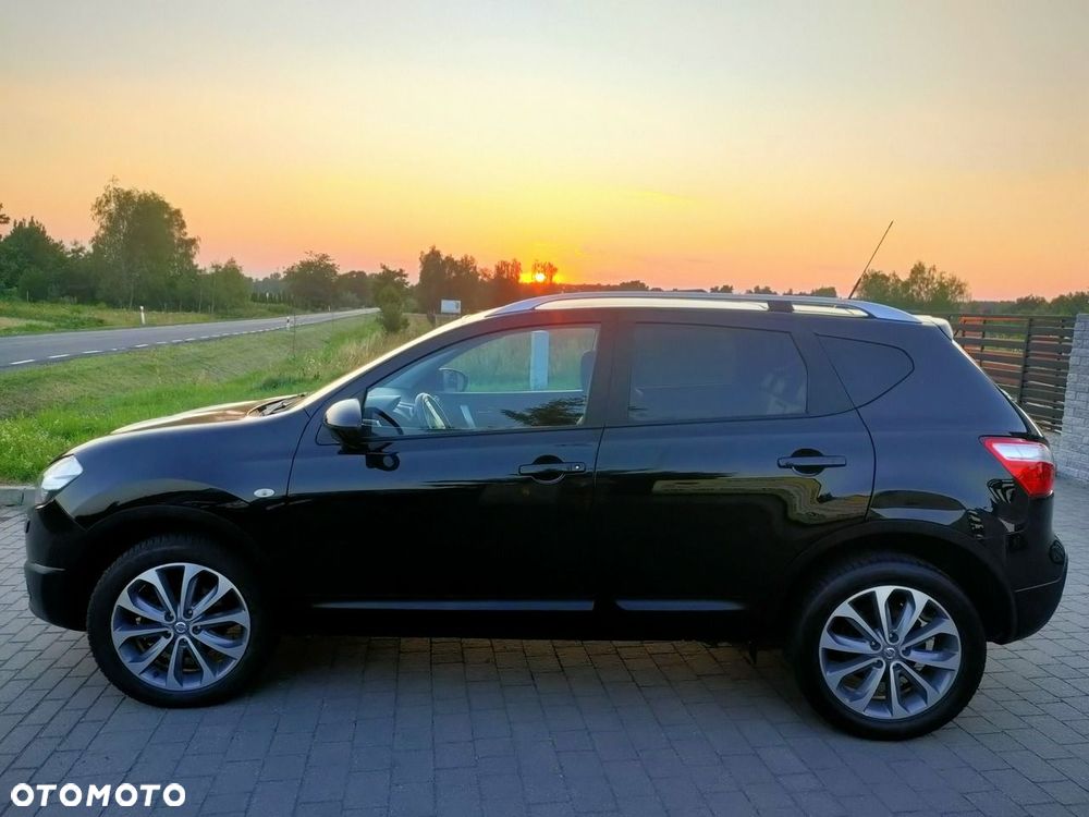Nissan Qashqai - 2