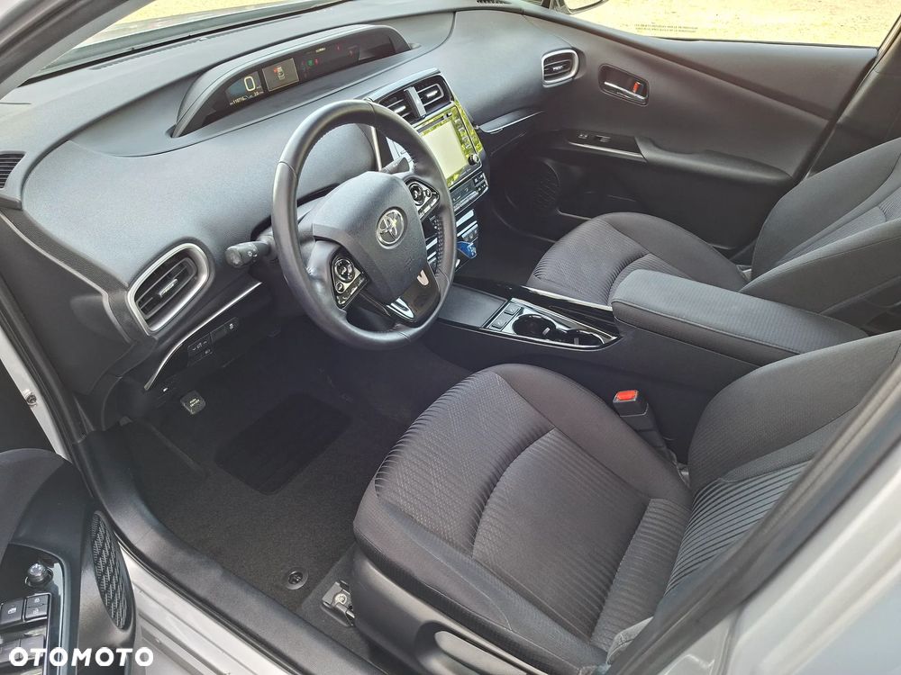 Toyota Prius - 17