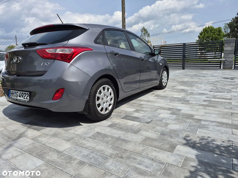 Hyundai i30 1.6 CRDI Trend - 4