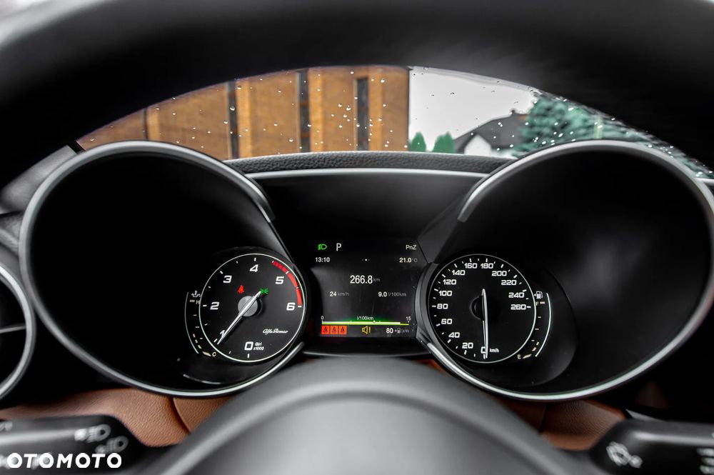 Alfa Romeo Giulia 2.2 D Turbo Super - 30