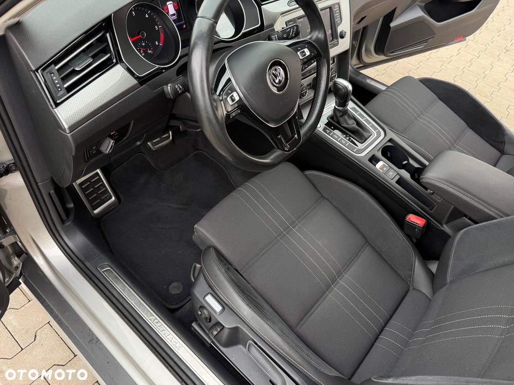 Volkswagen Passat Alltrack 2.0 TDI SCR 4Motion DSG (BMT) - 21