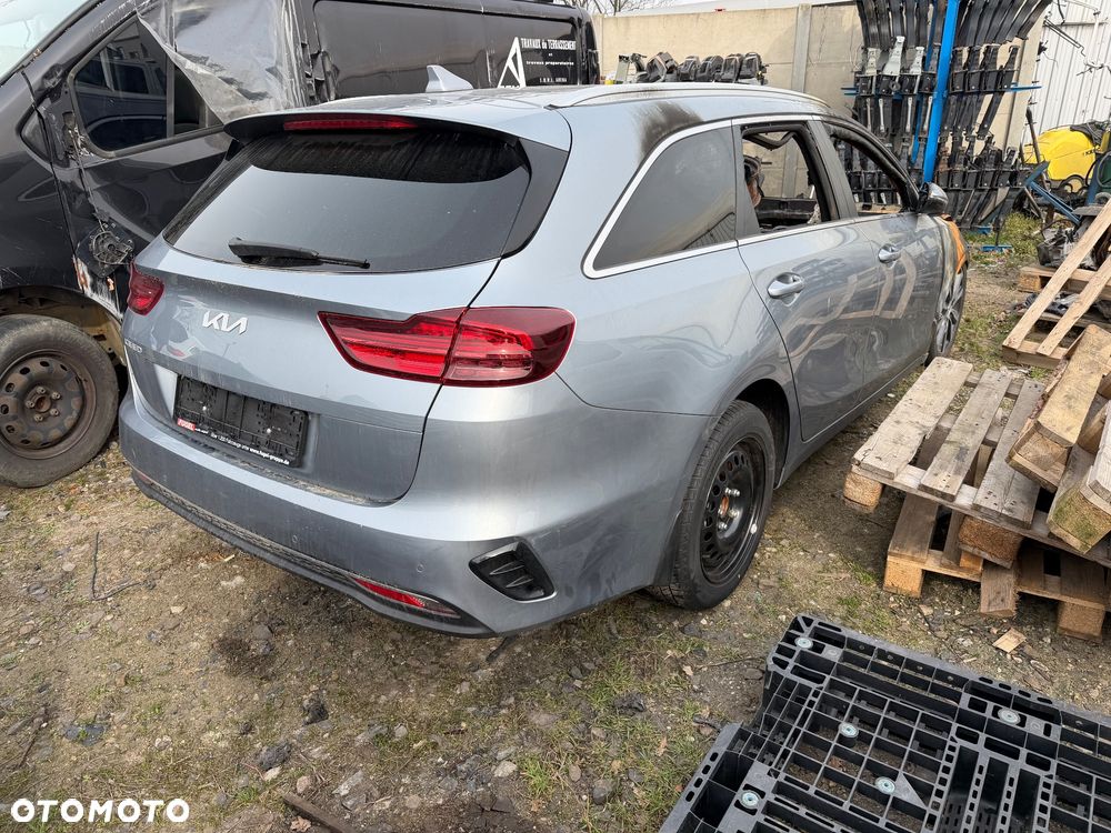 Kia Ceed 1.5 T-GDI OPF Ultimate Edition - 1