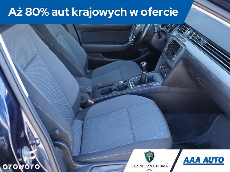 Volkswagen Passat Variant - 11