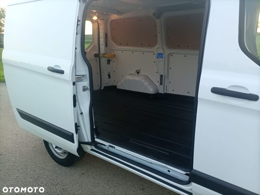 Ford Transit Custom - 9