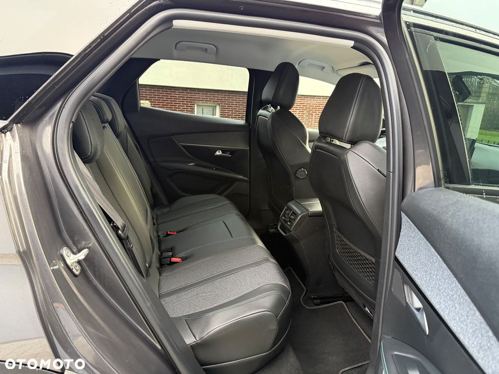 Peugeot 3008 1.6 PureTech Hybrid PHEV Allure Pack S&S EAT8 - 12