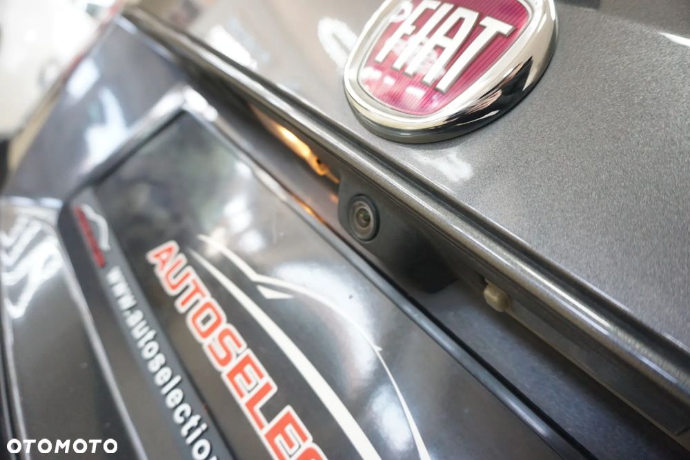 Fiat Freemont 2.0 Multijet 16V DPF Automatik Allrad Black Code - 17