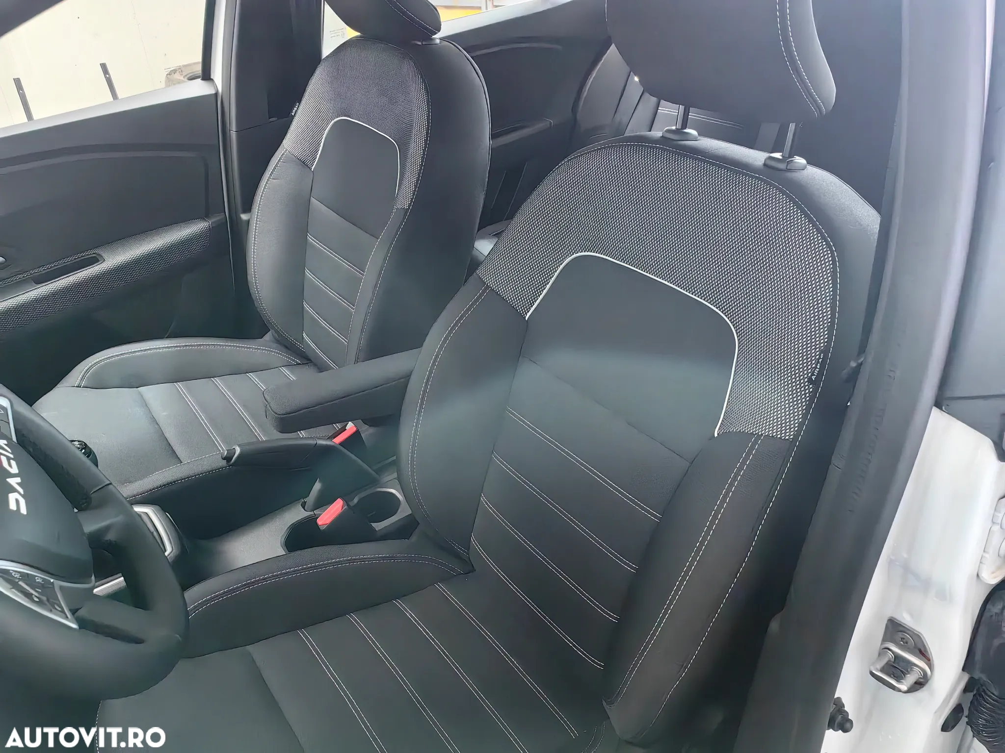 Dacia Logan ECO-G 100 MT6 Expression - 13