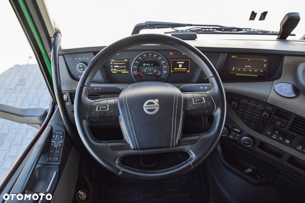 Volvo FH460 / EURO 6 / KLIMATYZACJA POSTOJOWA / ACC / LEDY / 2 ZBIORNIKI PALIWA / SERWISOWANY - 13