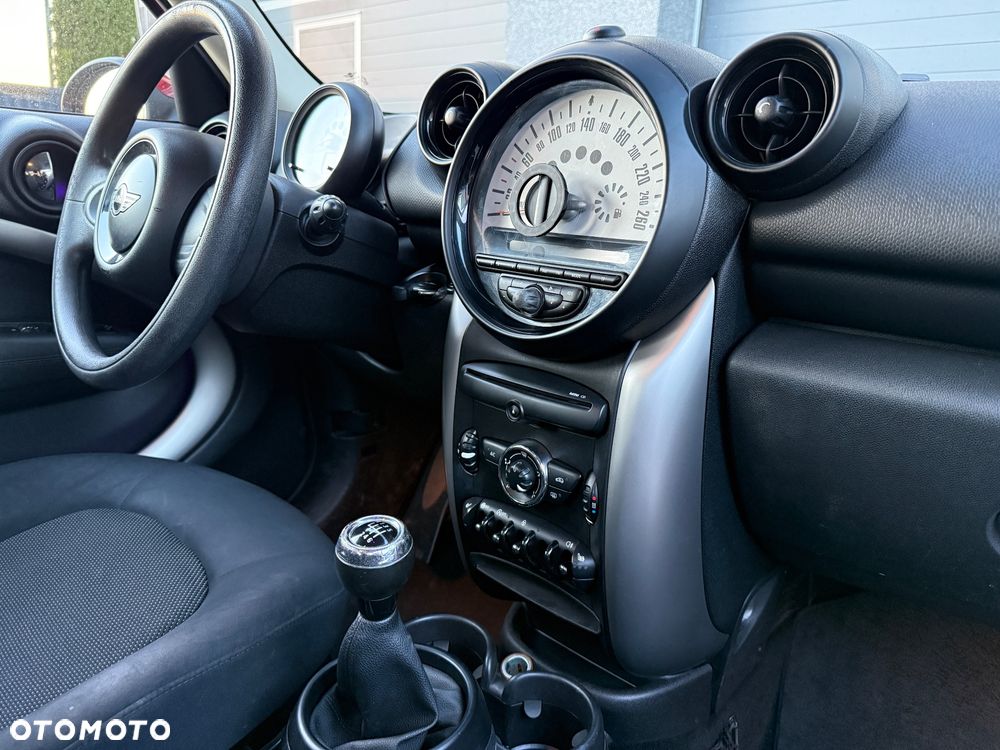 MINI Countryman One D - 9