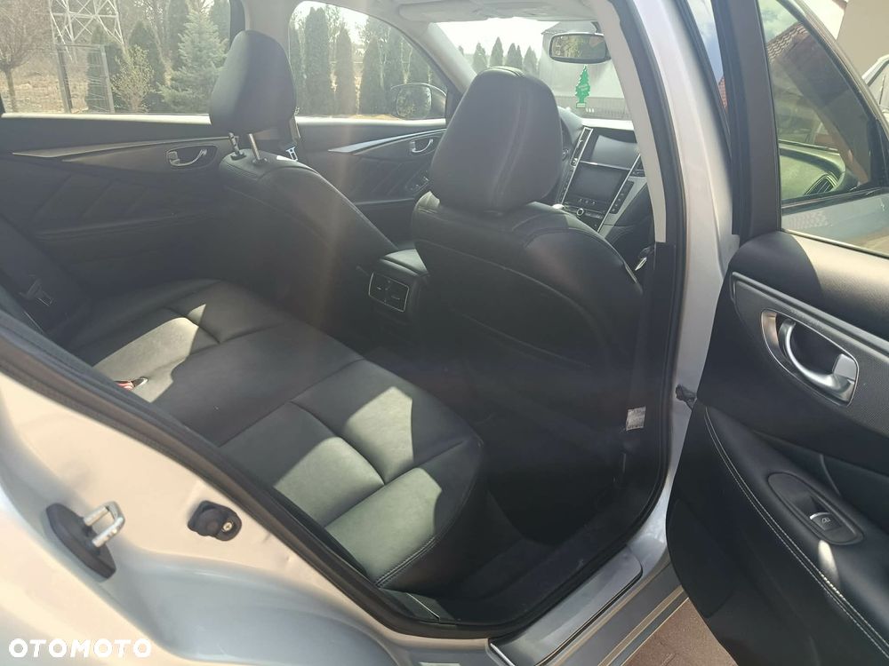 Infiniti Q50 - 14