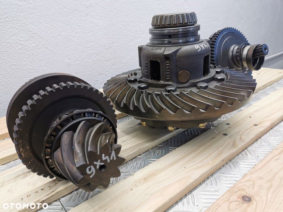 Atak New Holland T7.200 {9X41 Tył} - 9