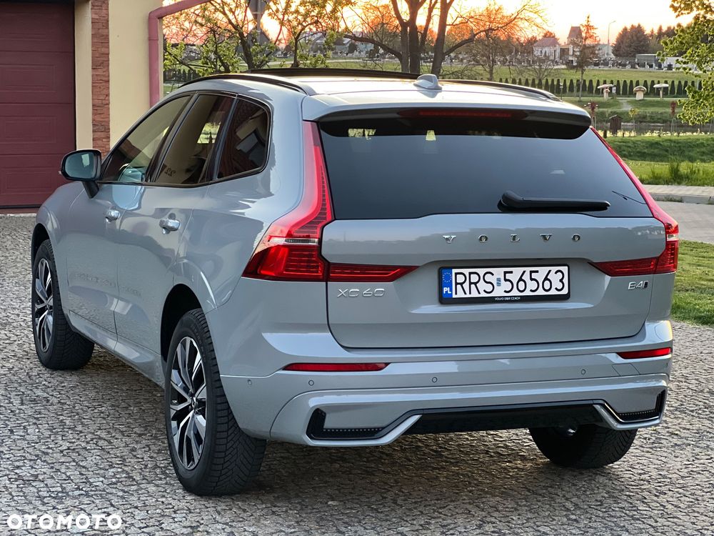 Volvo XC 60 B4 D AWD Geartronic RDesign - 8