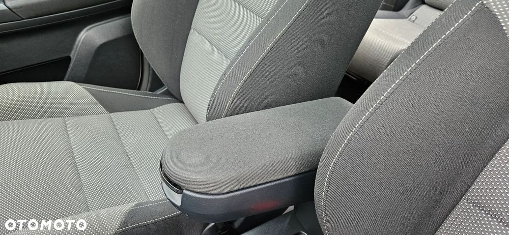 Skoda Roomster 1.2 TSI Scout PLUS EDITION - 37