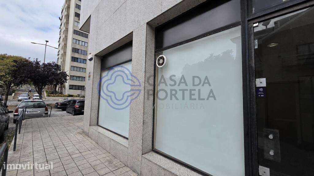 Loja em Ramalde, Porto - Grande imagem: 2/10