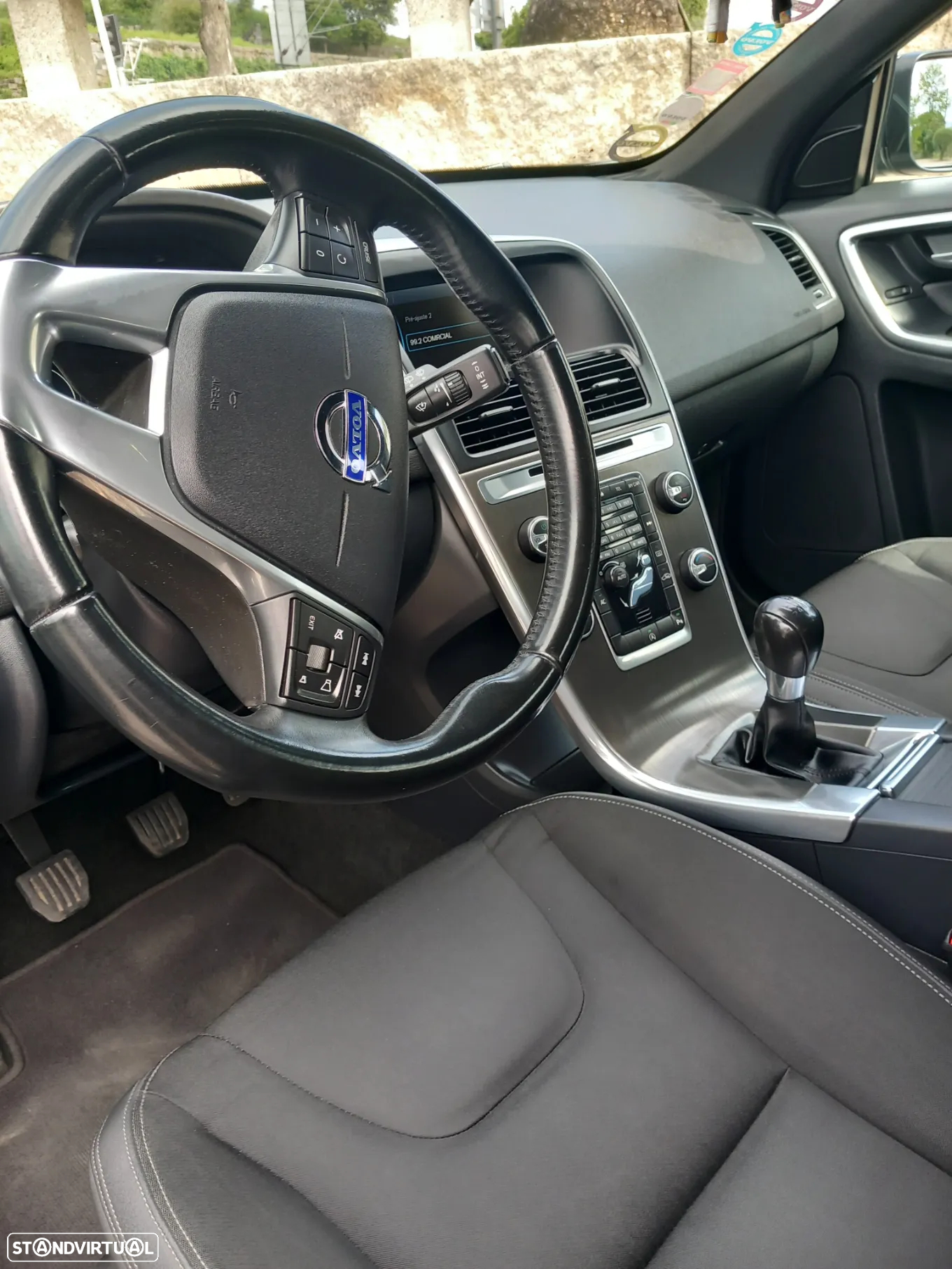 Volvo XC 60 2.0 D4 Momentum - 3