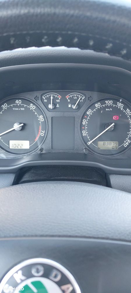 Skoda Octavia 1.6 Tour - 5