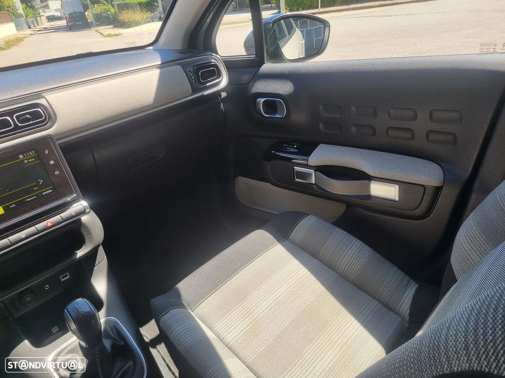 Citroën C3 Pure Tech Shine - 10