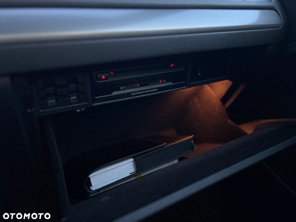 Volkswagen Golf 1.6 TDI BMT Start - 19