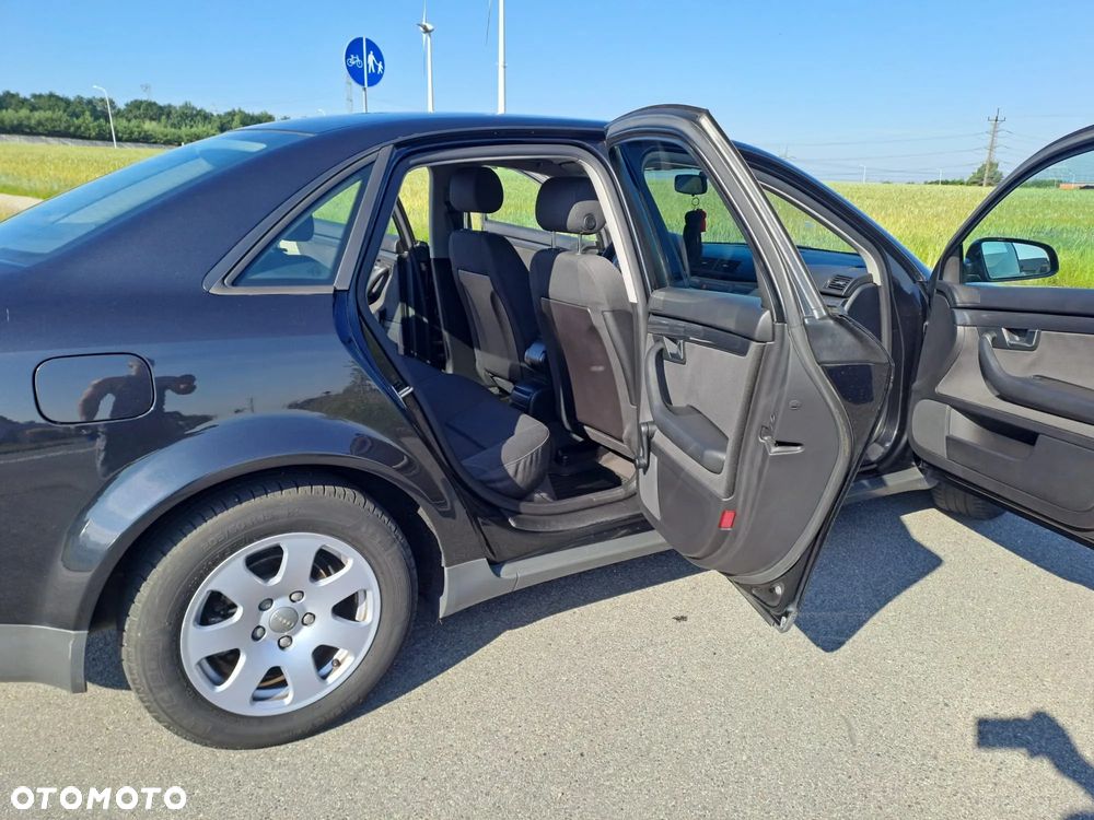 Audi A4 Avant - 11