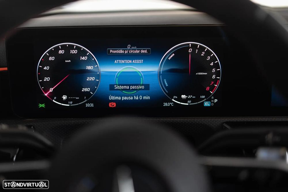 Mercedes-Benz CLA 250 e Shooting Brake AMG Line - 22