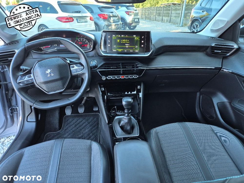 Peugeot 208 - 16