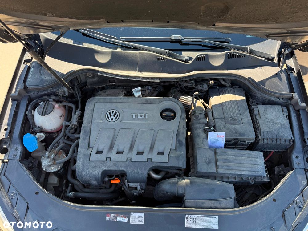 Volkswagen Passat 2.0 TDI 4Motion DSG BlueMotion Tech Highline - 23