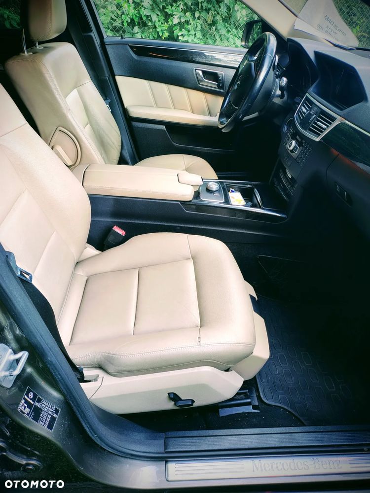 Mercedes-Benz Klasa E 250 CDI 4-Matic BlueEff - 19
