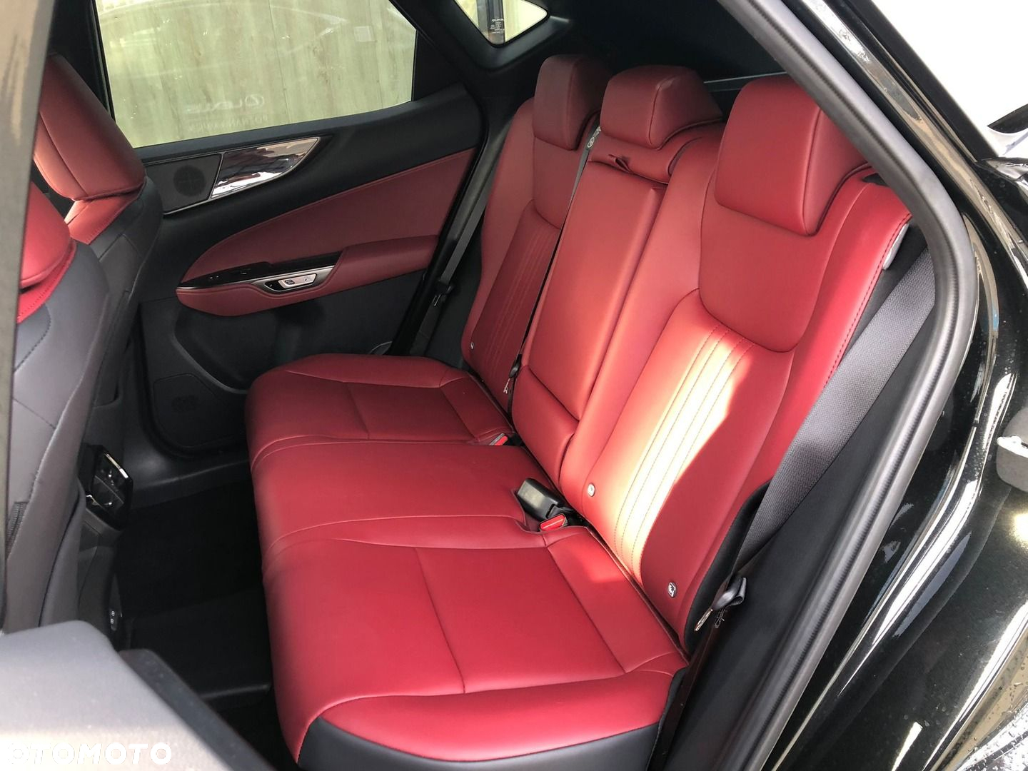 Lexus NX - 7