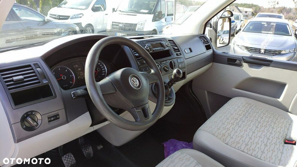 Volkswagen Transporter - 28