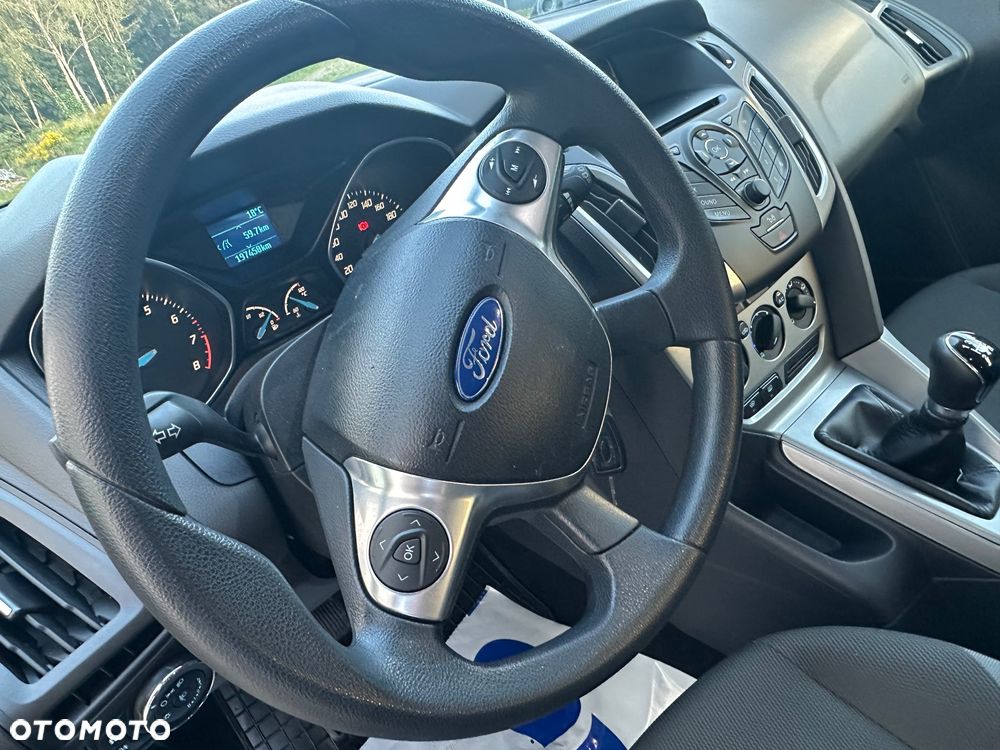 Ford Focus 1.6 Trend Sport - 21