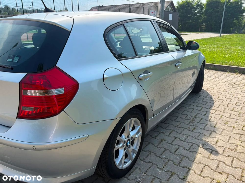 BMW Seria 1 118i - 4