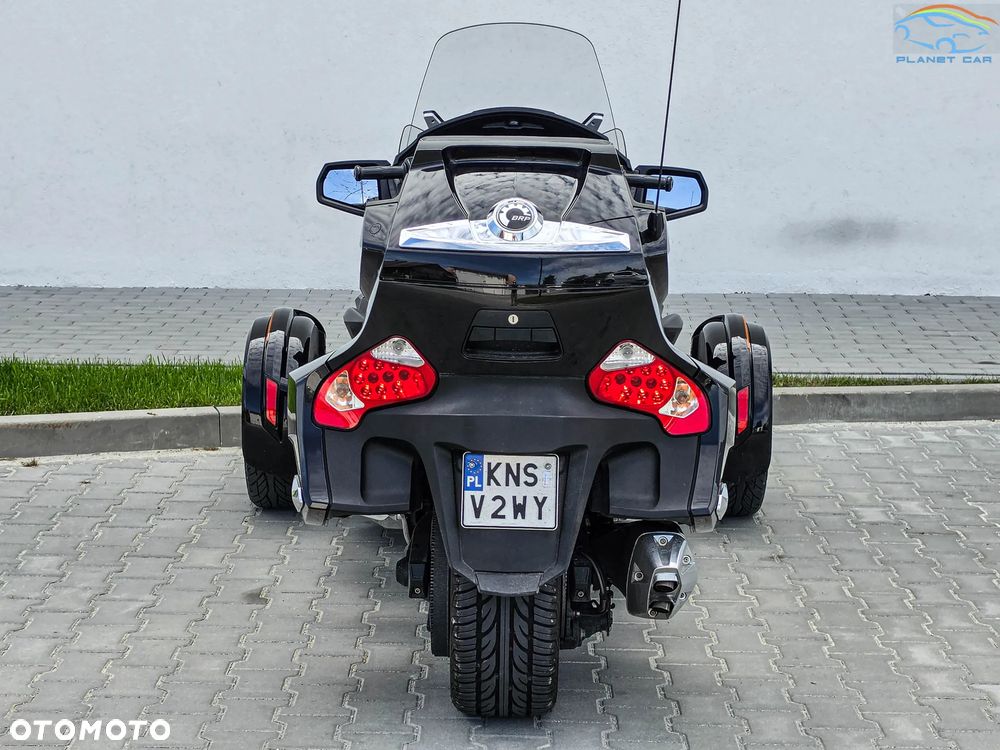 Can-Am Spyder - 18